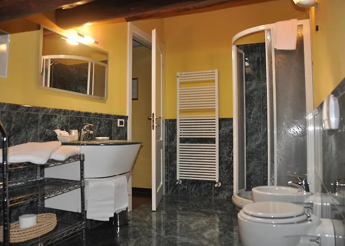 Couette-café Piazza Nova Ferrare