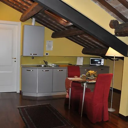 Bed and breakfast Piazza Nova 4*