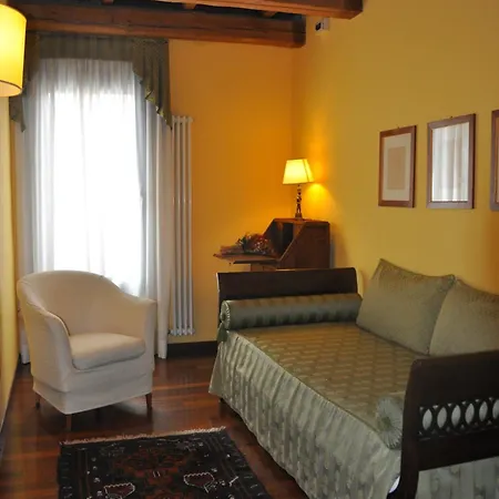 Bed & Breakfast Piazza Nova Ferrara