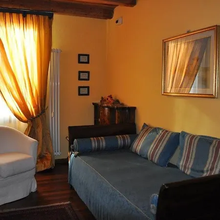 Bed and breakfast Piazza Nova 4*
