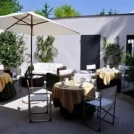 Piazza Nova Bed and breakfast