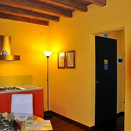 Bed & Breakfast Piazza Nova 4*