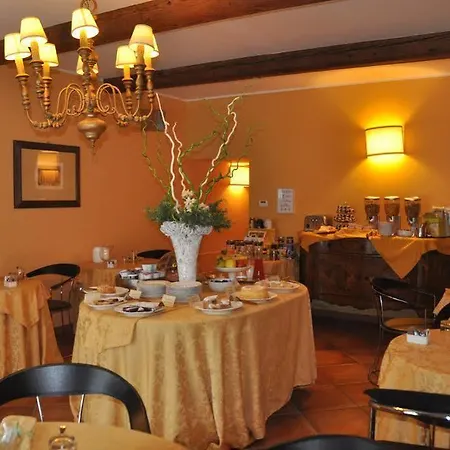 Piazza Nova Alojamento de Acomodação e Pequeno-almoço Ferrara