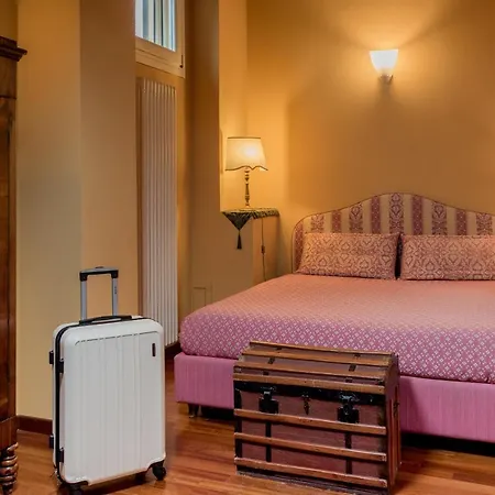 Piazza Nova 4* Ferrare