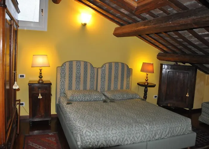 B&B Piazza Nova 4*