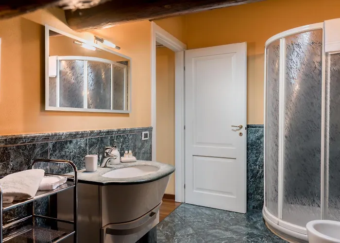 Piazza Nova B&B 페라라