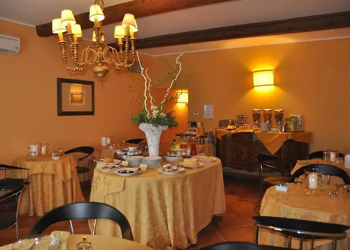 Piazza Nova B&B 페라라